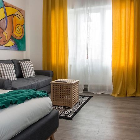 Old Town Premium Apartment By Mrg Бухарест Екстер'єр фото